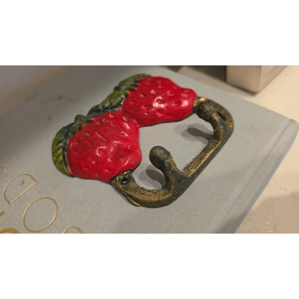VTG Cast Iron Strawberry Wall Key Holder Hand Painted Cottagecore Grandmacore